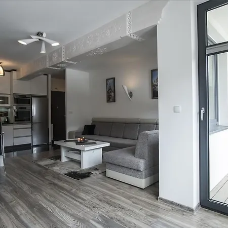 Apart-center Granitica Apartment *