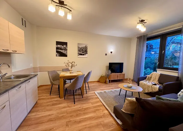 Apart-center Granitica *