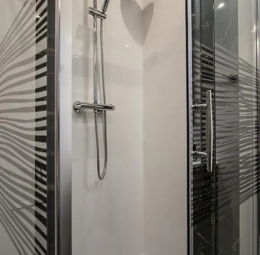 Apart-center Granitica *